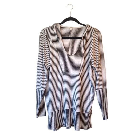 BKE Tops - BKE Women's Black And White Stripe Over Sized Hoodie Blouse Size S